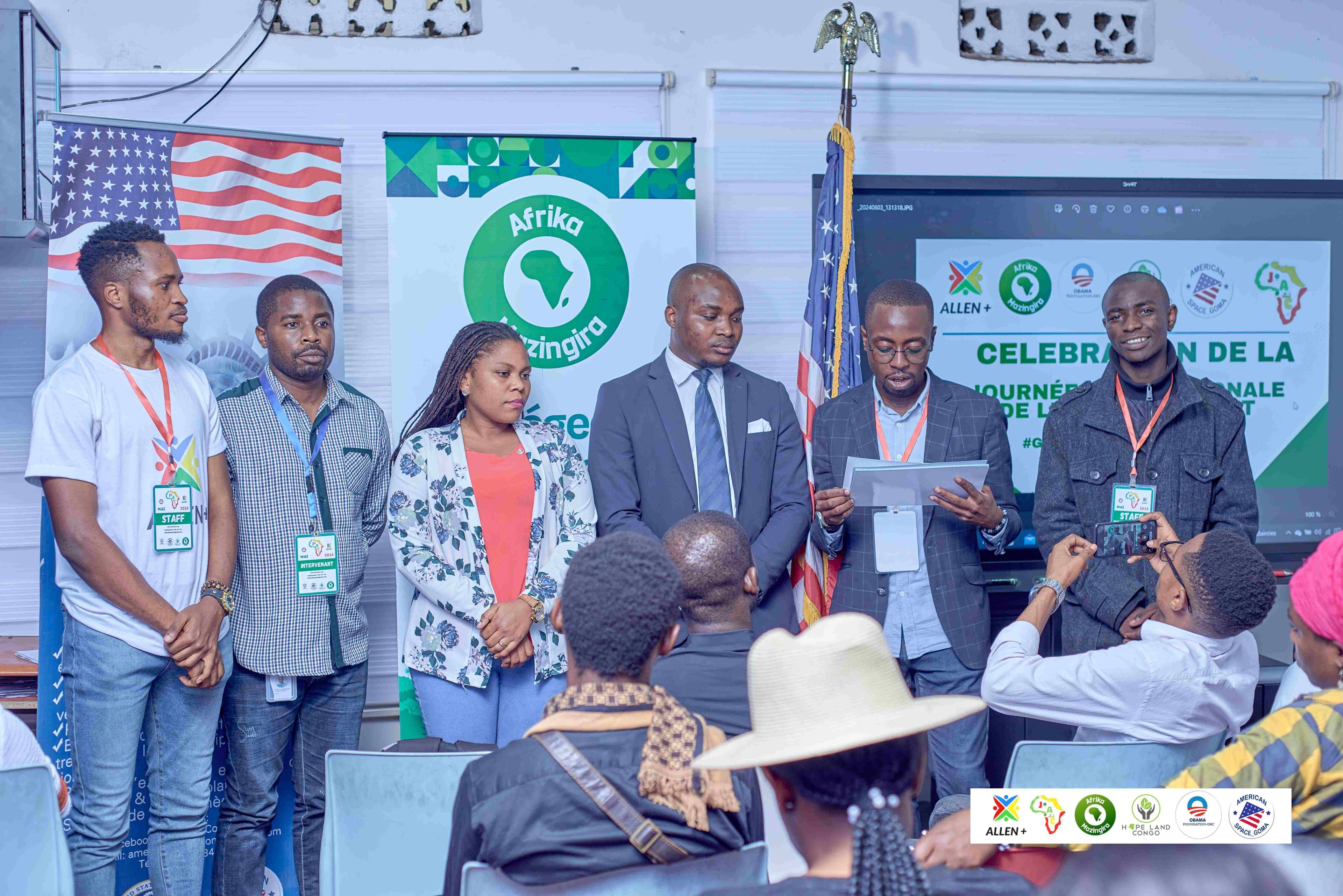 ONG locales travaillant ensemble